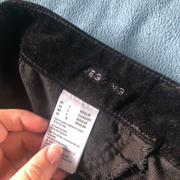 America Eagle Black Velvety jeggings size 6R - Picture 3 of 4